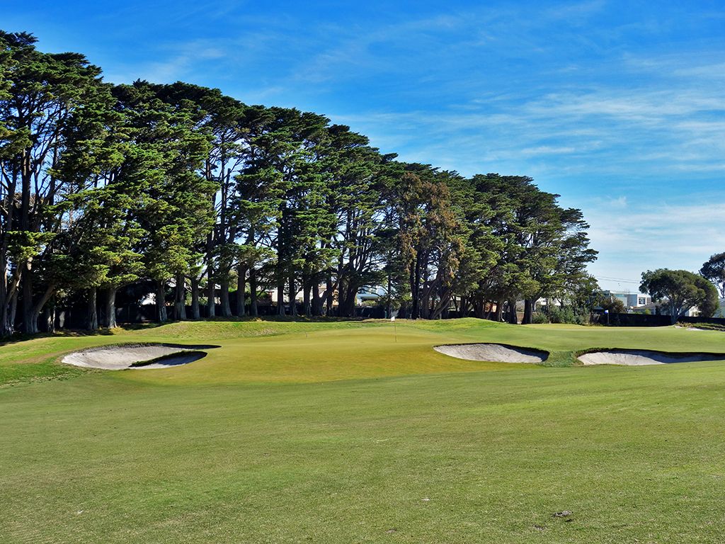 11th Hole at Royal Melbourne Golf Club (Presidents Cup) (332 Yard Par 4)